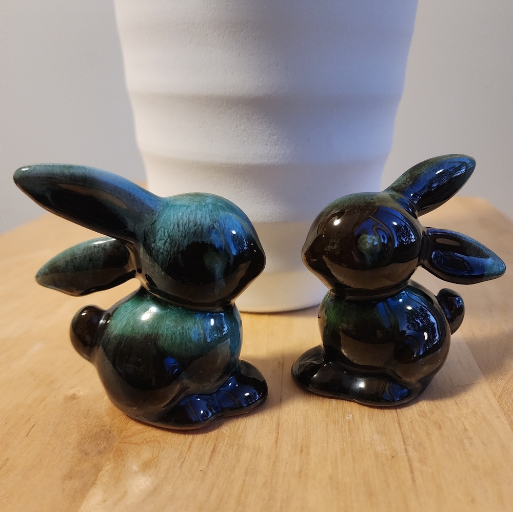 Vintage Blue Mountain Pottery / Green Brown Bunny Figurines, Retro Rabbit